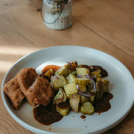 Гостевой дом A Restaurace Vtelenka *